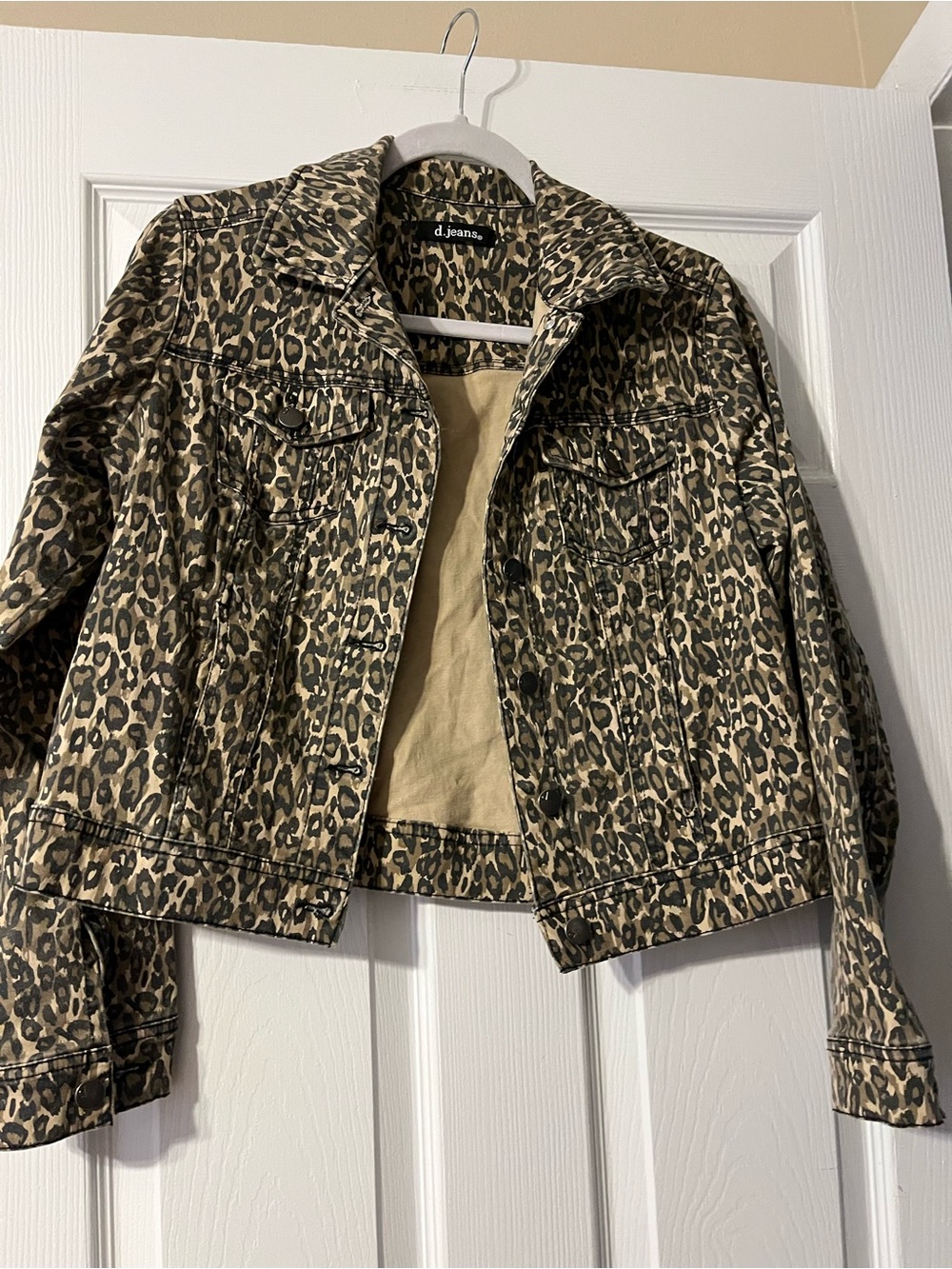 d. jeans Leopard-Print Jean Jacket in Tan and Black